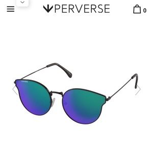 Perverse Sunglasses Style: Kia
